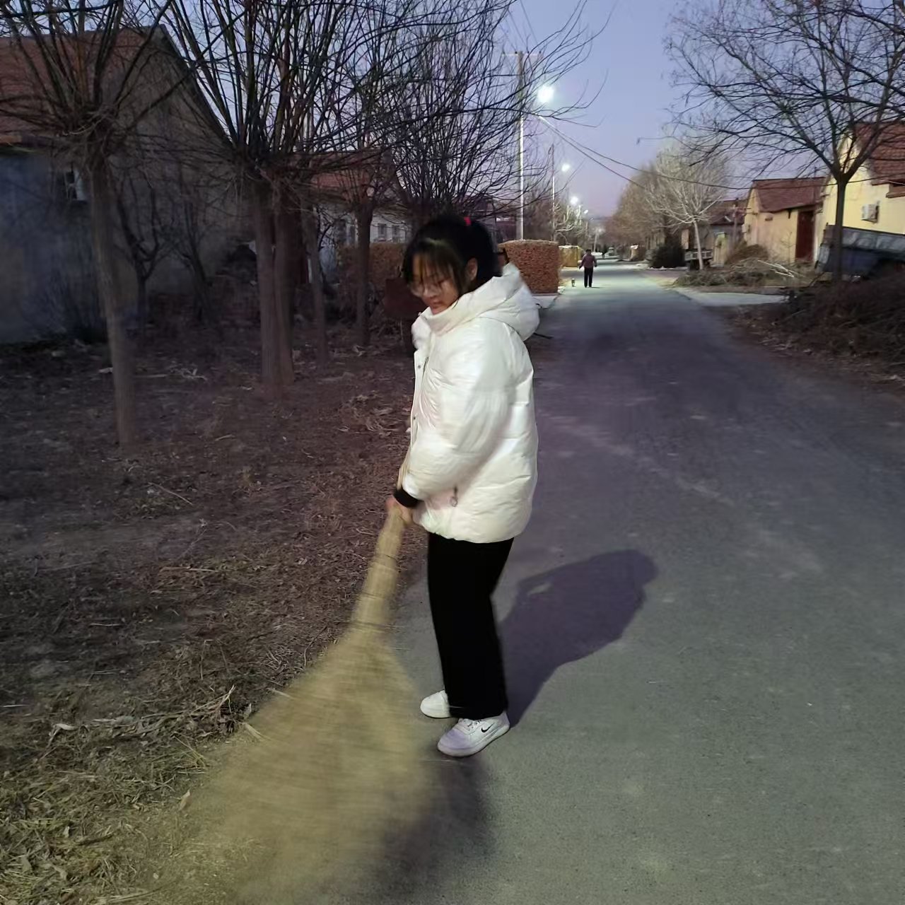 ^(q)cL