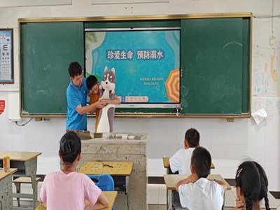 W(xu)Ժ̹W(xu)ԺǻnÌ(sh)`F(tun)w(zhn)СW(xu)_չˮ}v